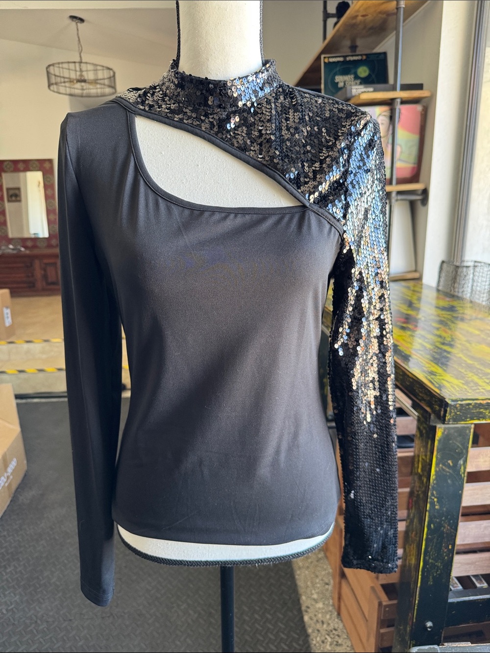 NWT SHEIN Black One-Shoulder Long Sleeve Sequin Accent Top Med